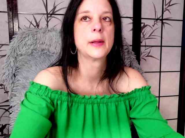 SweetLongLips webcam