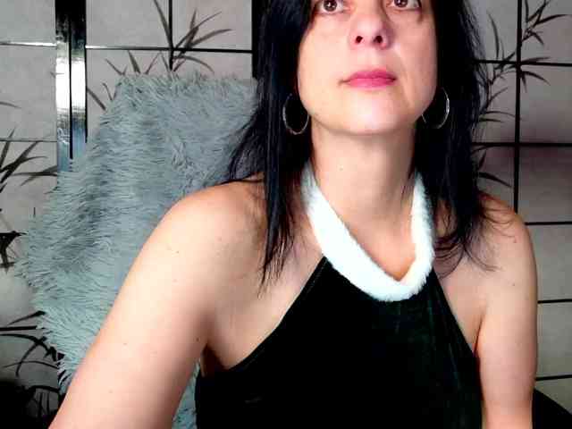 SweetLongLips webcam