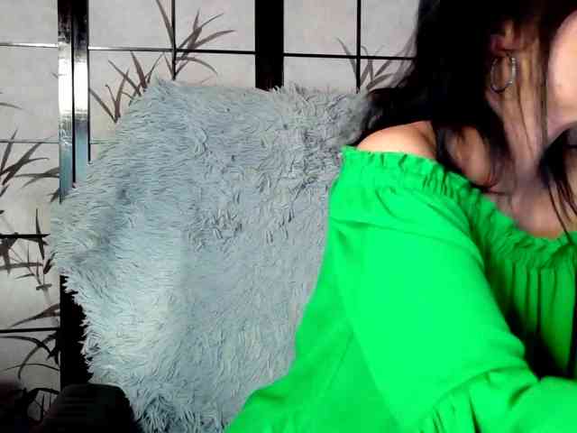 SweetLongLips webcam