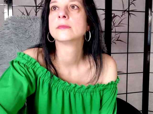 SweetLongLips webcam