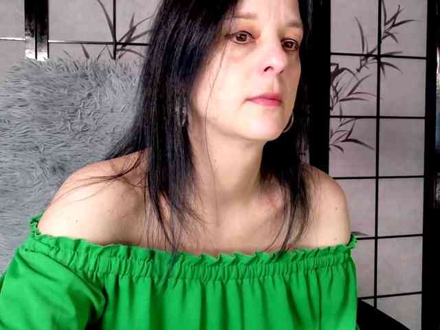 SweetLongLips webcam