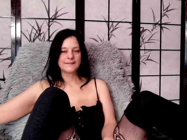 SweetLongLips webcam