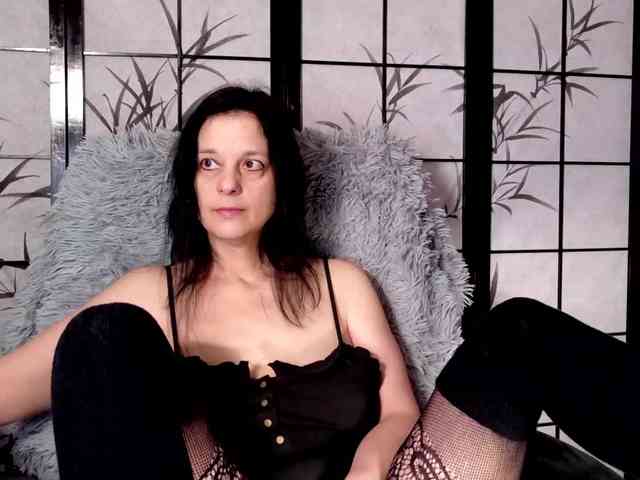 SweetLongLips webcam