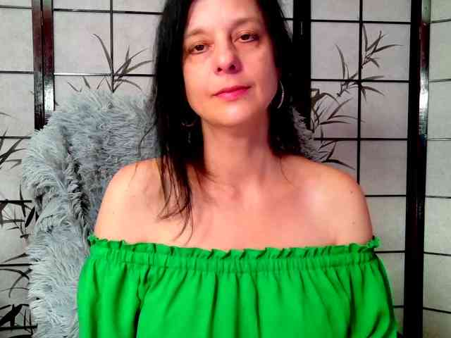 SweetLongLips webcam