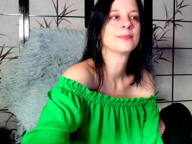 SweetLongLips webcam