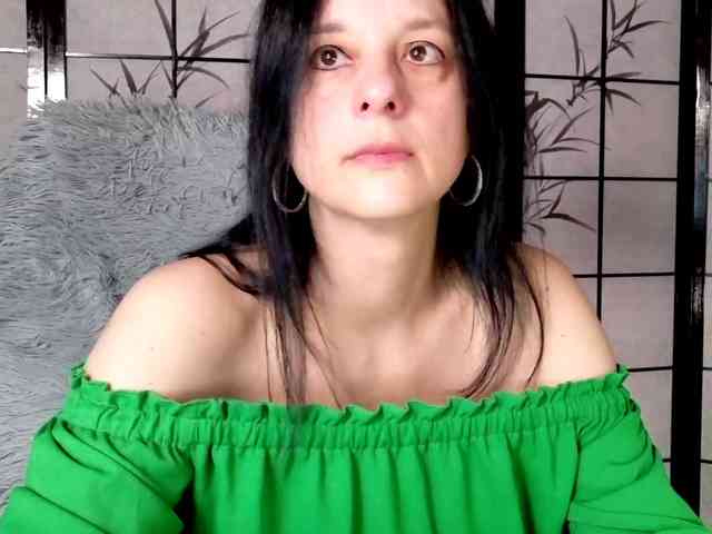 SweetLongLips webcam