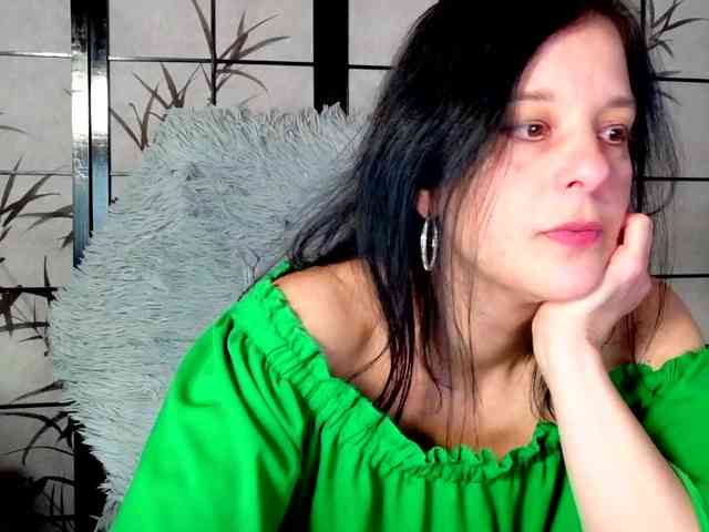 SweetLongLips webcam