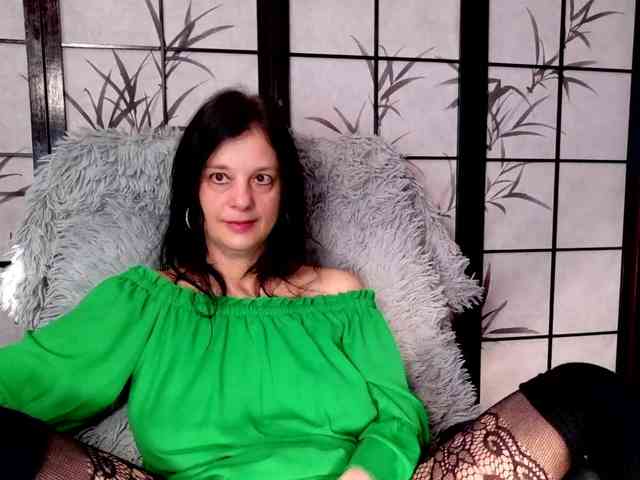 SweetLongLips webcam