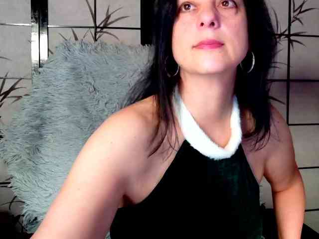 SweetLongLips webcam