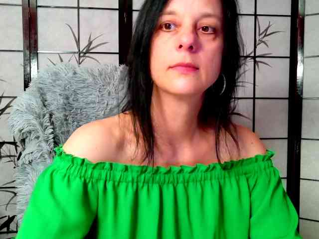 SweetLongLips webcam