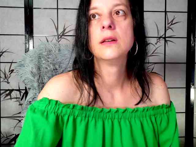 SweetLongLips webcam