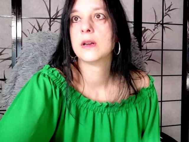 SweetLongLips webcam