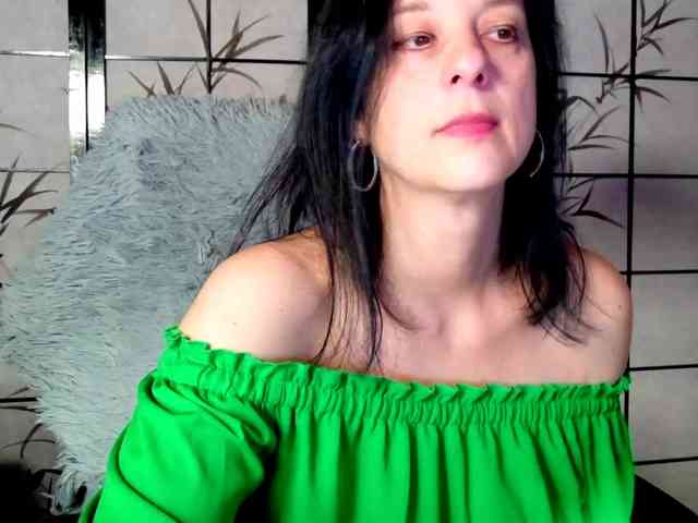 SweetLongLips webcam