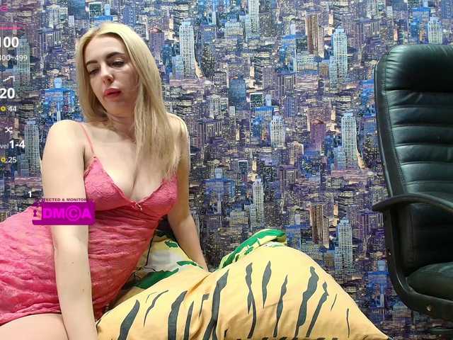 hotgirl777's BongaCams show and profile