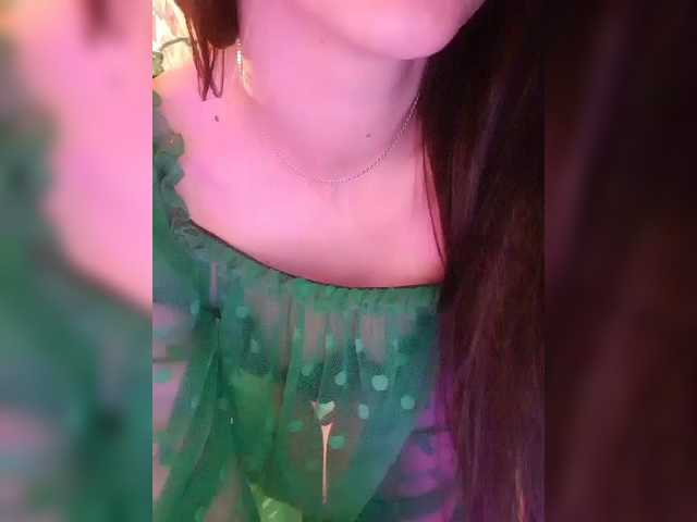 SexyQueen333's BongaCams show and profile