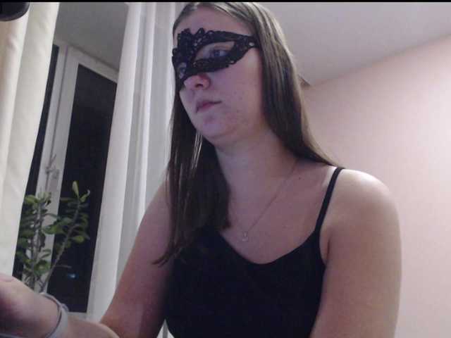 Urania33's BongaCams show and profile