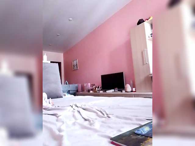 Urania33's BongaCams show and profile