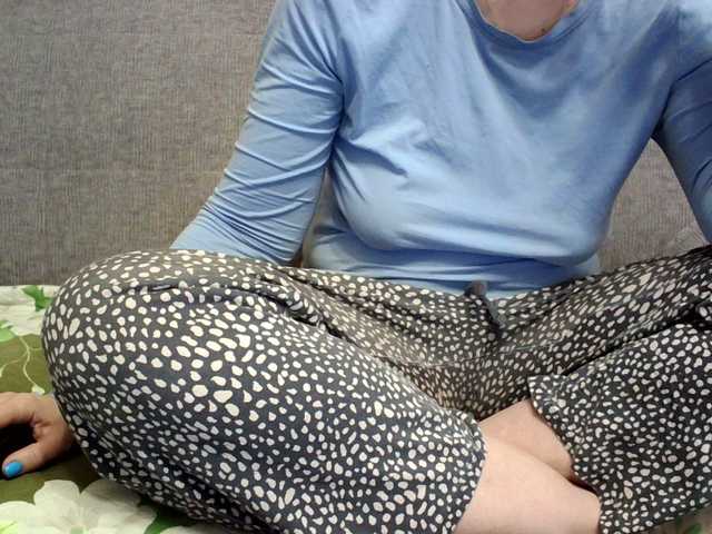 le modèle Arsinoe est en webcam porno dans un show sur le site bongacams, il possède les tags suivants: White/Caucasian,Blonde,Shaved