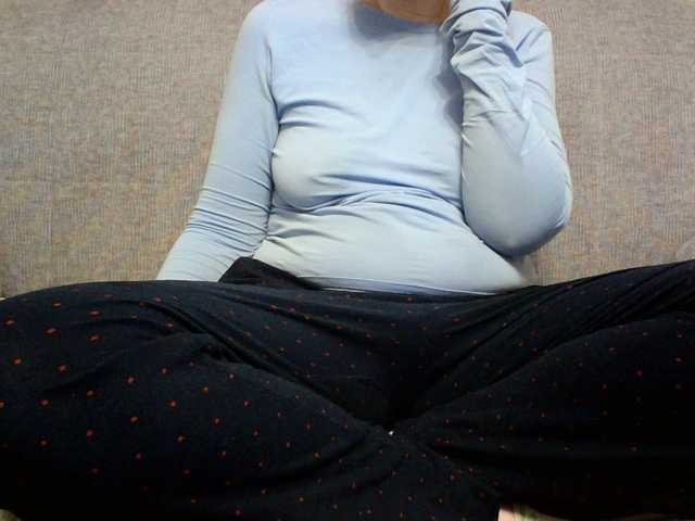 Sevilay live cam profile