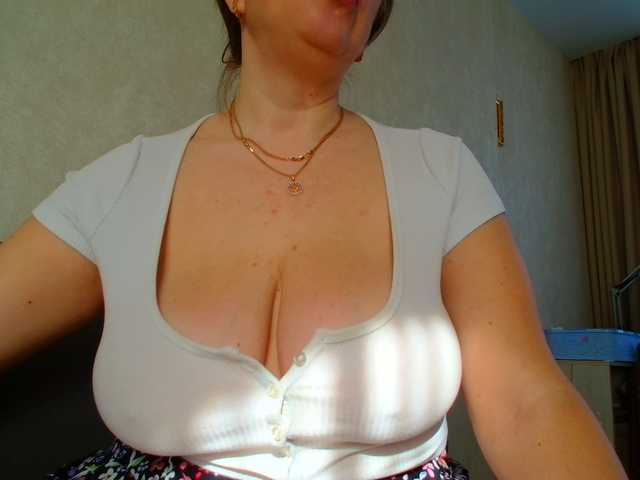 rosewind8's BongaCams show and profile