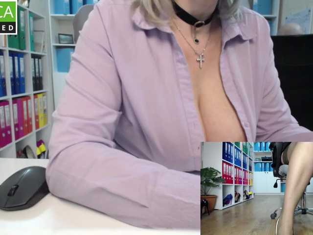 legsoffice's BongaCams show and profile