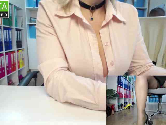 passionate_blonde webcam