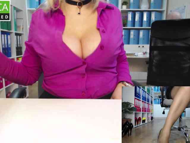 passionate_blonde webcam