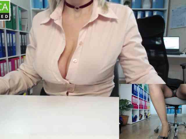 passionate_blonde webcam