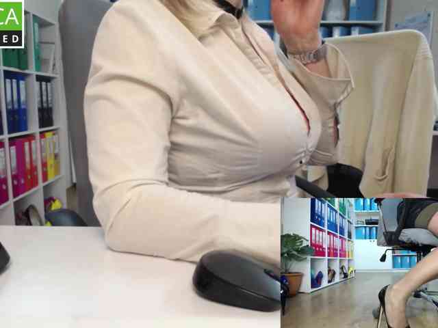 passionate_blonde webcam