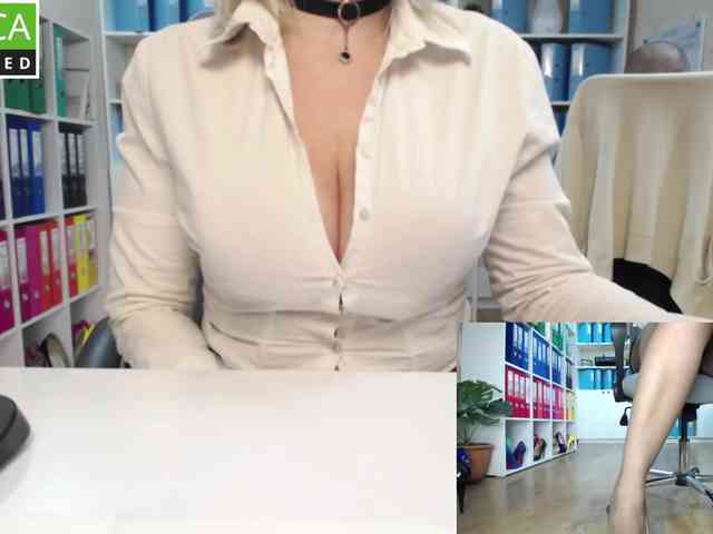 passionate_blonde webcam