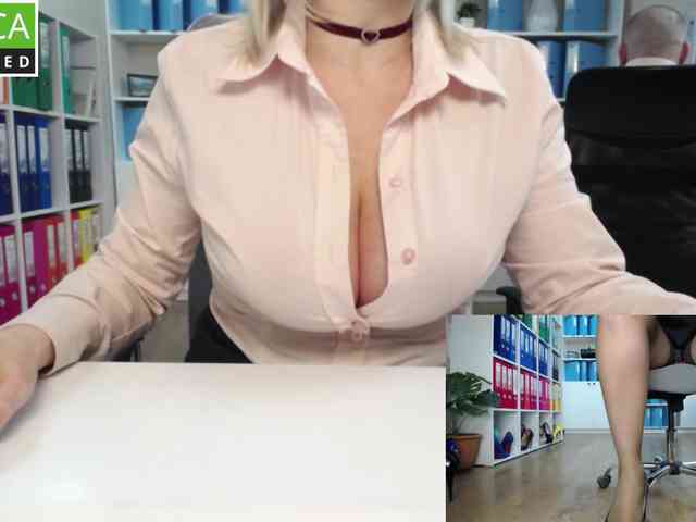 passionate_blonde webcam