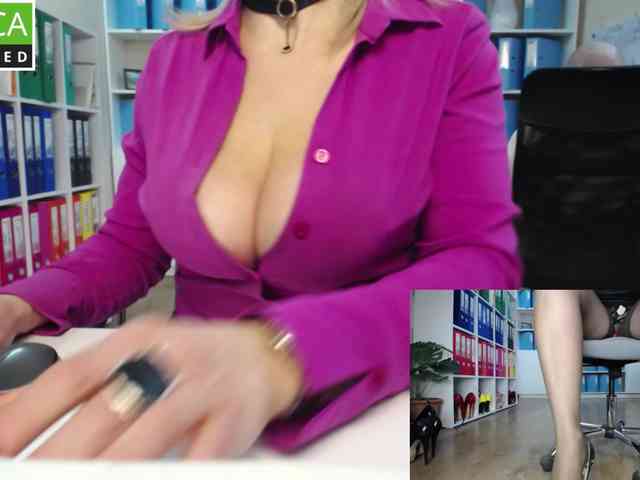 passionate_blonde webcam