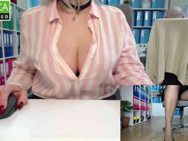 passionate_blonde webcam