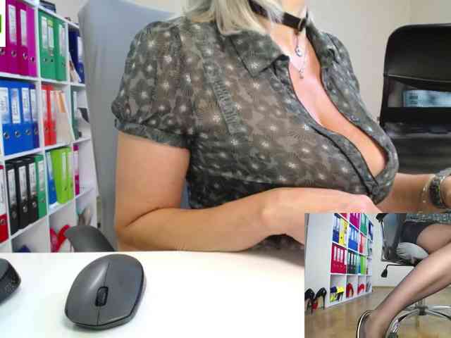 passionate_blonde webcam