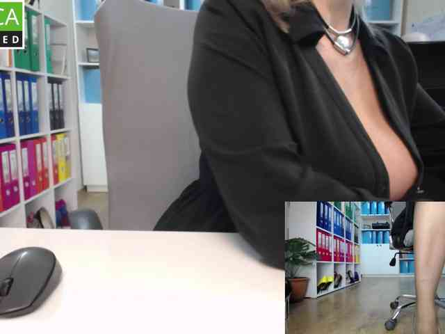 passionate_blonde webcam