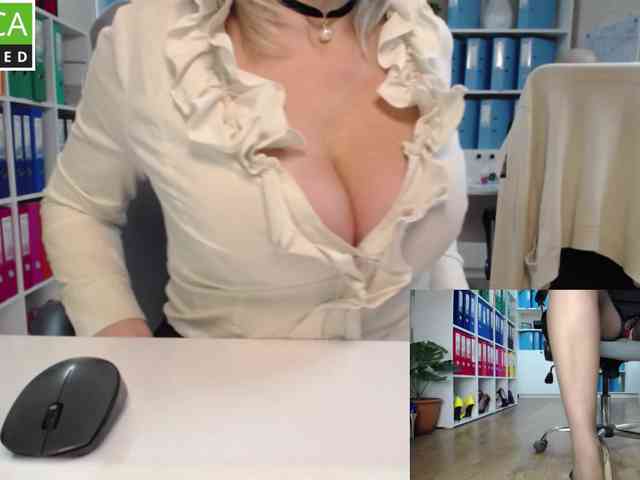 passionate_blonde webcam