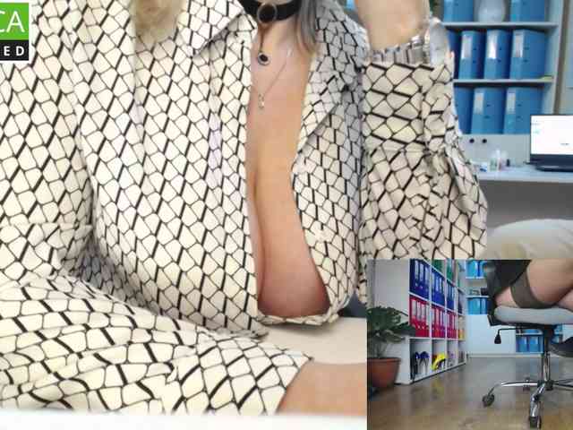 passionate_blonde webcam