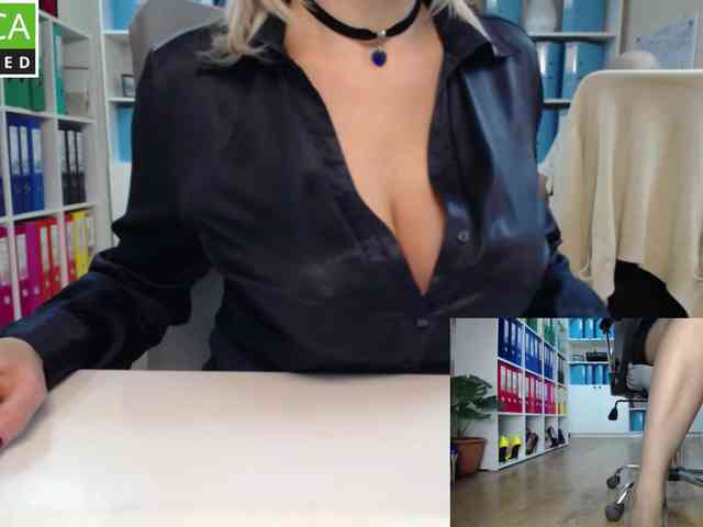 passionate_blonde webcam