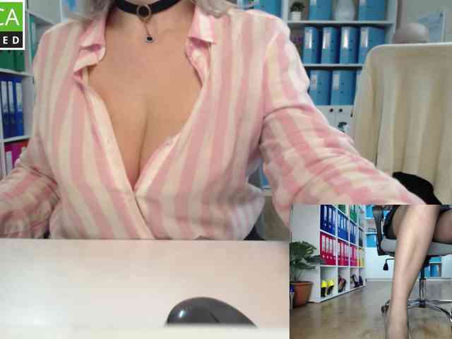 passionate_blonde webcam