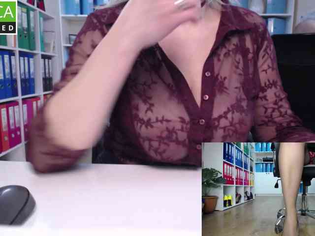 passionate_blonde webcam