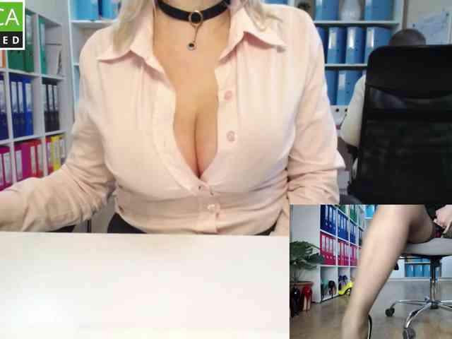 passionate_blonde webcam