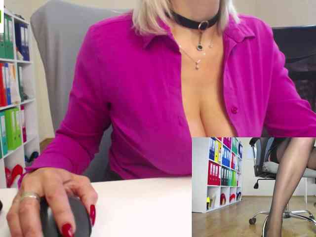 passionate_blonde webcam