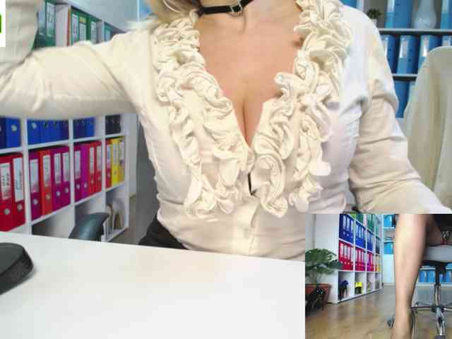 passionate_blonde webcam