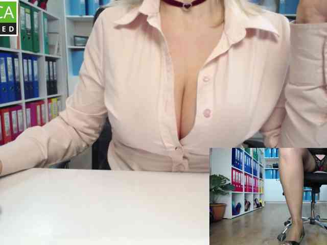 passionate_blonde webcam