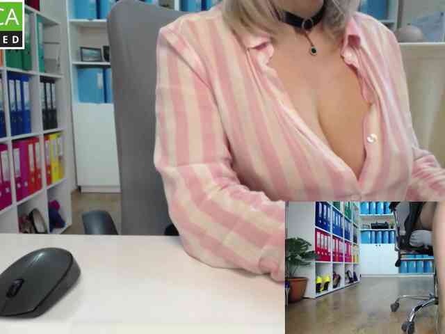 passionate_blonde webcam