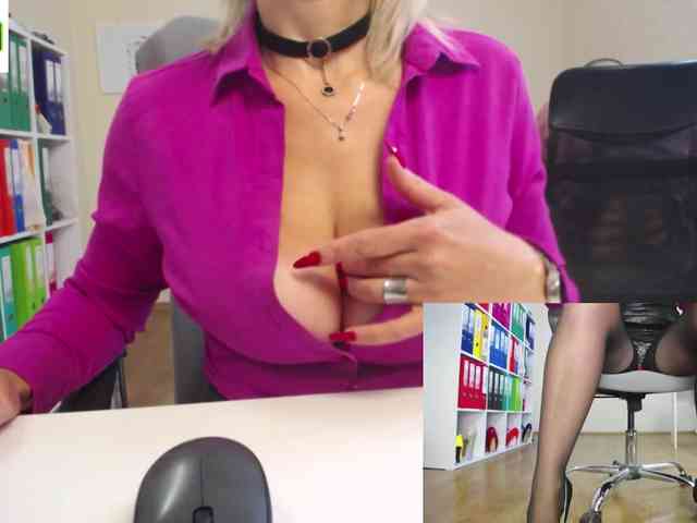 passionate_blonde webcam