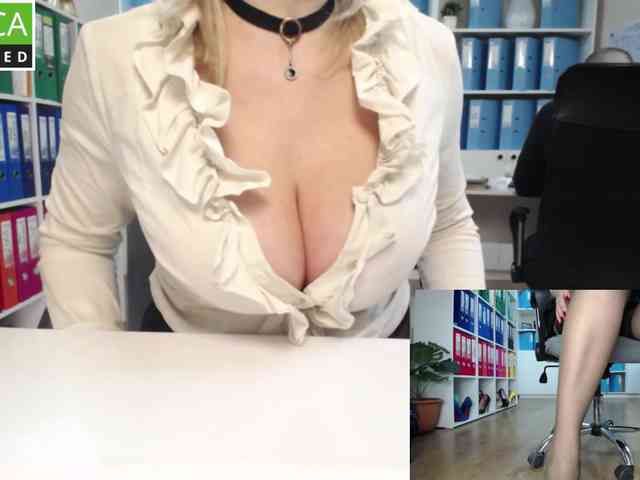 passionate_blonde webcam