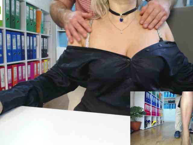 passionate_blonde webcam