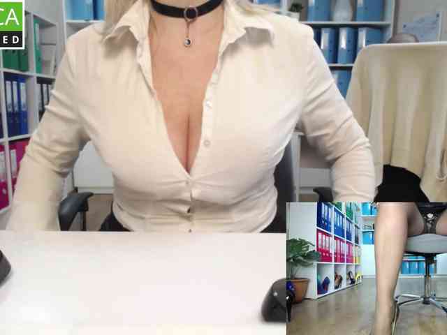 passionate_blonde webcam