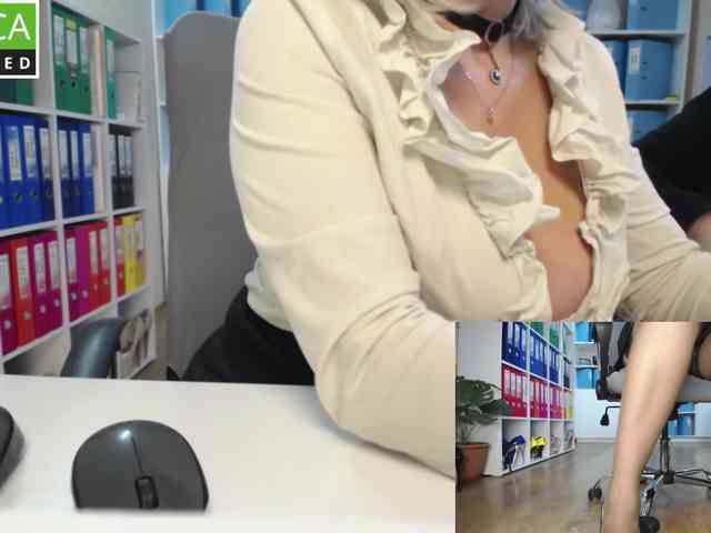 passionate_blonde webcam